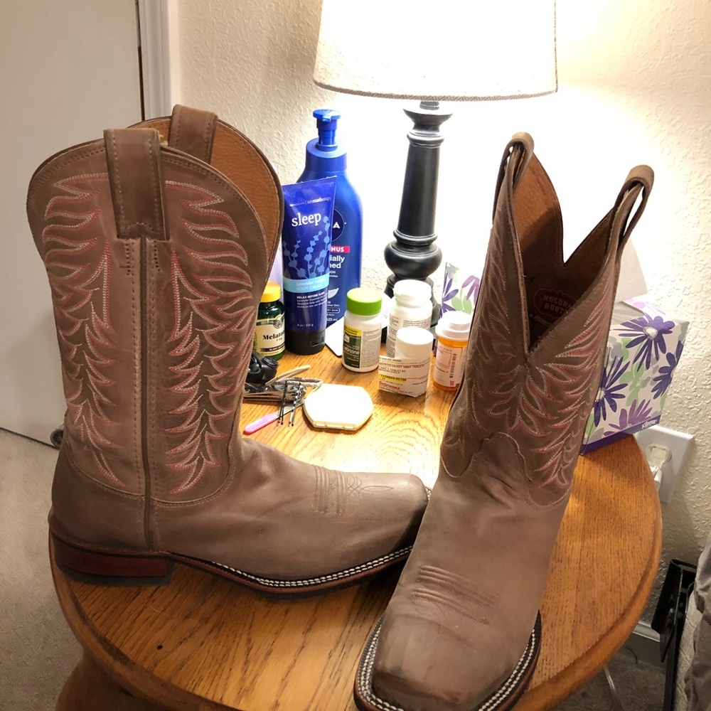 Women’s Nocona boots. Size 9 1/2